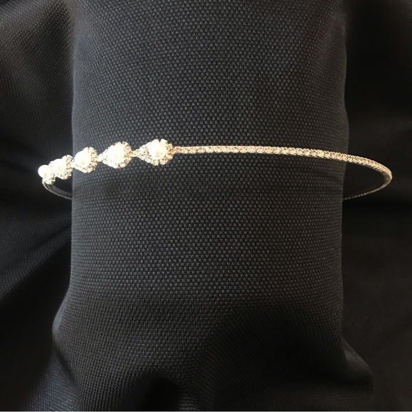 Bundle of 4 New Girls Pearl Headband - Picture 4 of 7